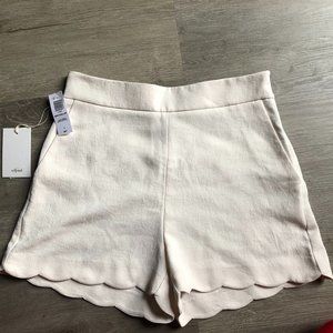 Aritzia Wilfred Scallop Shorts